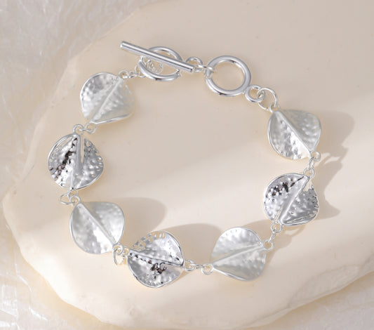 LEAF T-BAR BRACELET