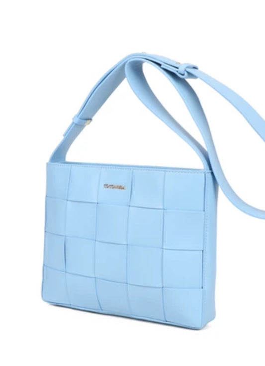 WOVEN CROSSBODY - BLUE