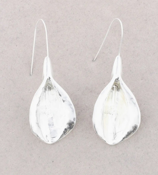 LEAF DROP EARRINGS - SILVER