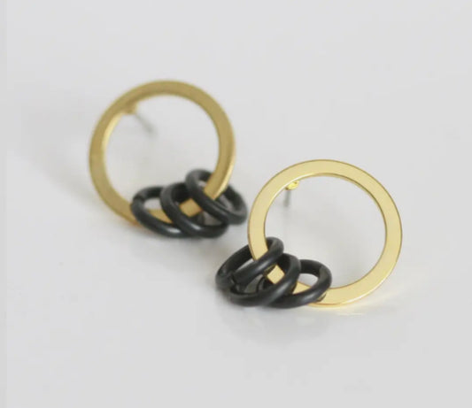 KAIKO - BRASS STUD WITH BLACK RINGS - GOLD PLATED