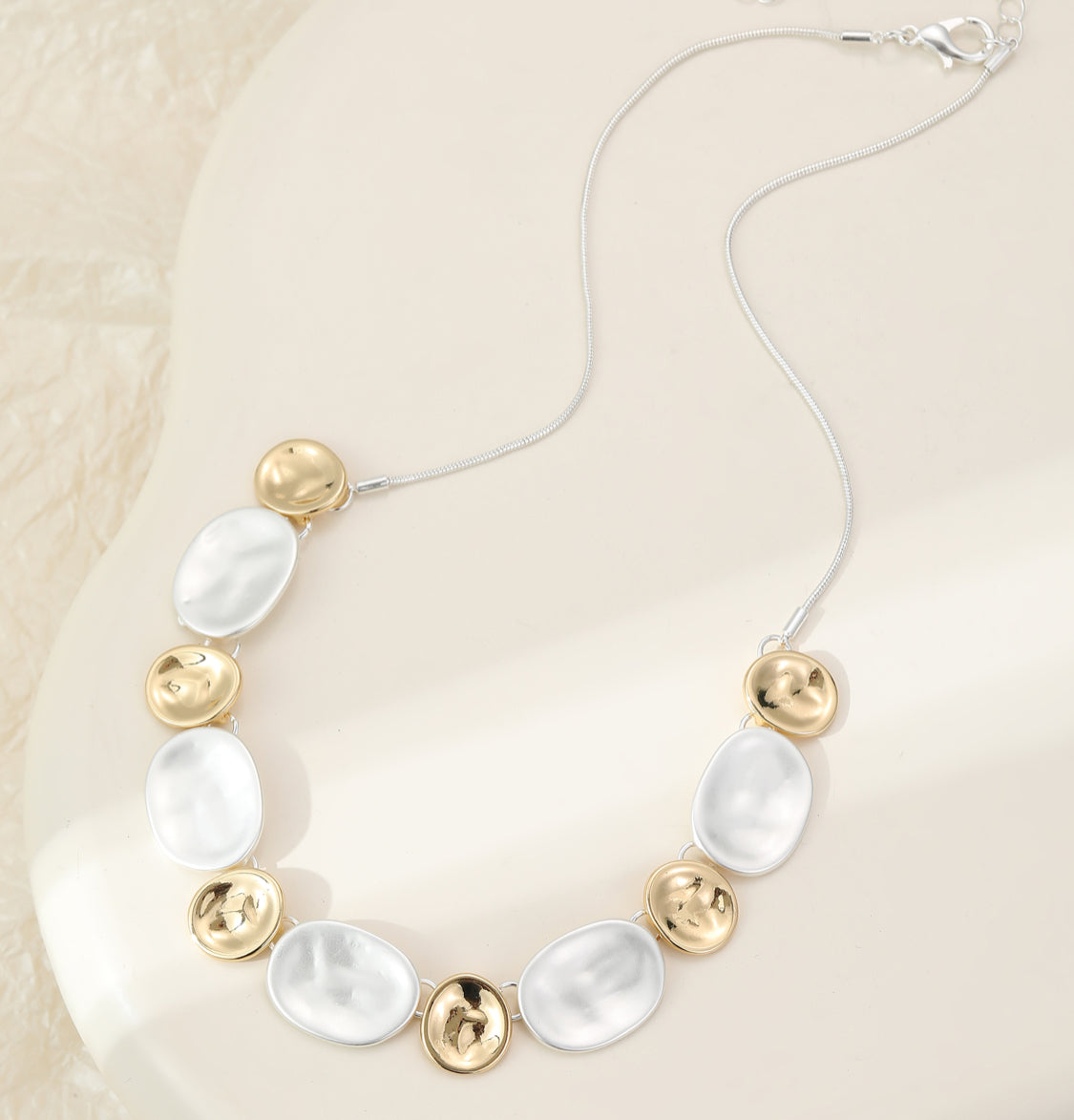 MIXED METAL DISC NECKLACE