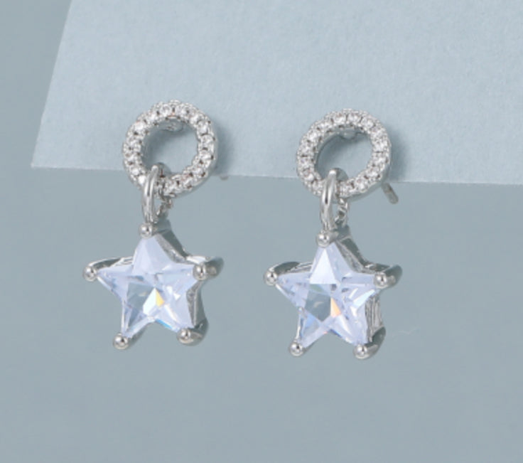 STAR STUD EARRINGS