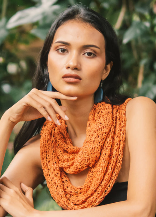 POPCORN KNIT INFINITY SCARF - ORANGE