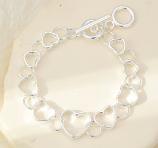 T-BAR HEARTS BRACELET- SILVER