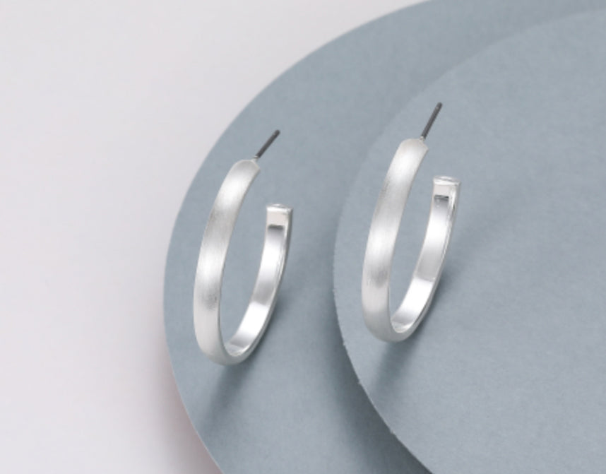 MATT STUD HOOPS - SILVER