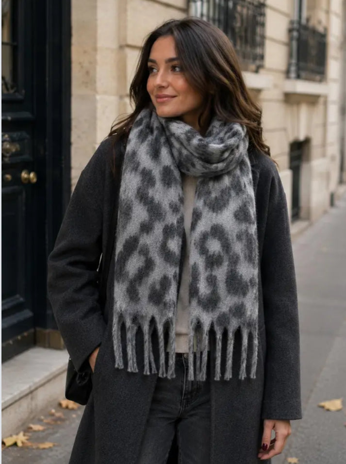 TASSEL LEOPARD PRINT SCARF