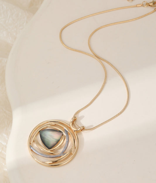 CIRCLE STONE PENDANT