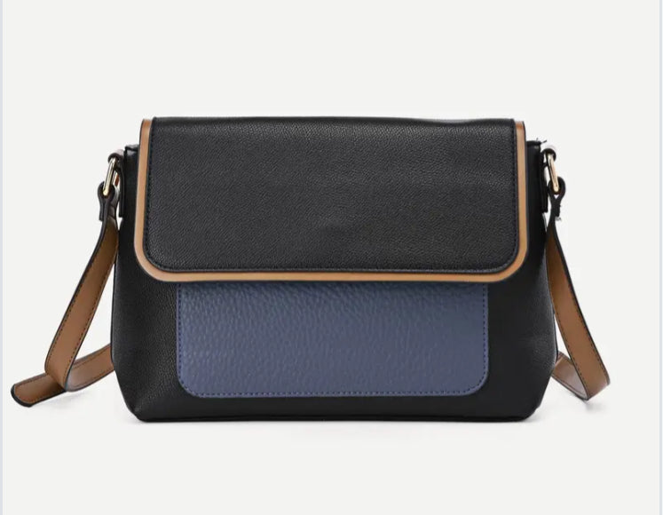 STRUCTURED CROSSBODY - BLACK