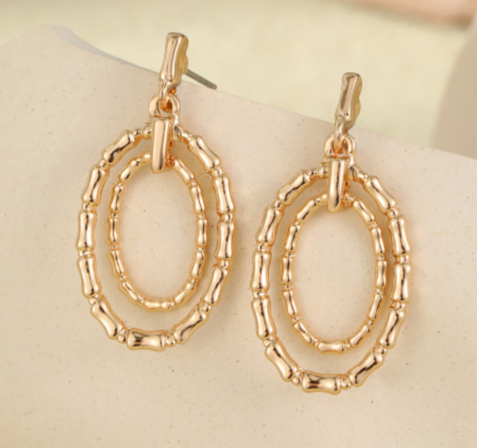 HAMMERED DROP STUD EARRINGS