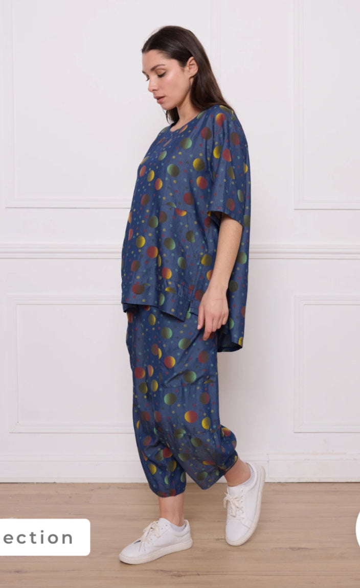 CIRCLE PRINT DIP HEM TOP - 12-14