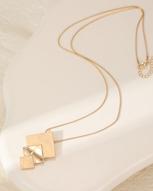 GEOMETRIC PENDANT NECKLACE- GOLD