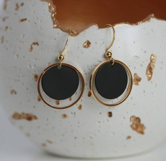 KAIKO - BLACK DISC DROP EARRINGS
