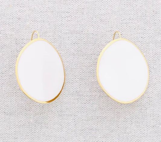 HOOK DROP EARRINGS - WHITE