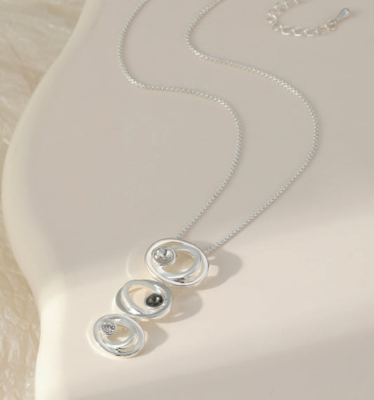 CRYSTAL CIRCLE DROP PENDANT NECKLACE- SILVER