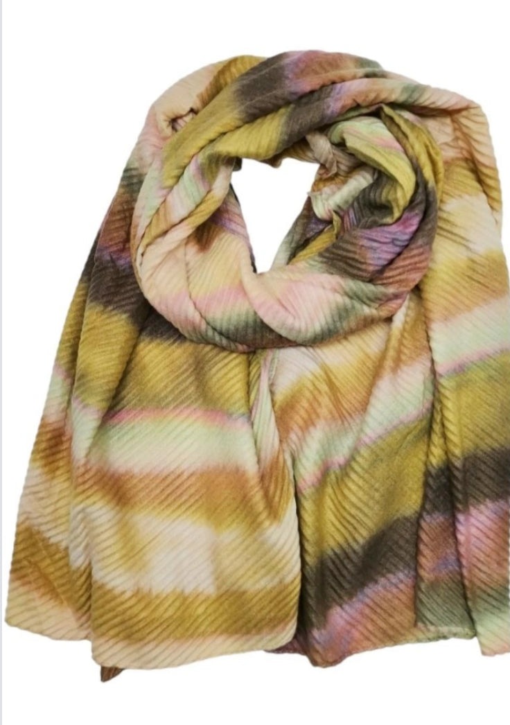 ACCORDION PLEAT SCARF