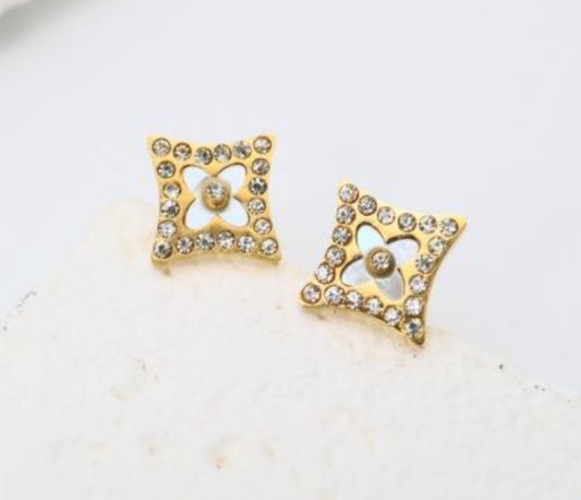 PETAL CRYSTAL STUD - GOLD