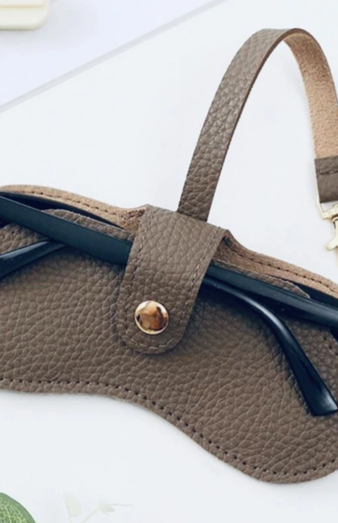 GLASSES CASE