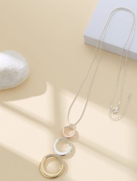 CIRCLES DIAMANTÉ PENDANT NECKLACE