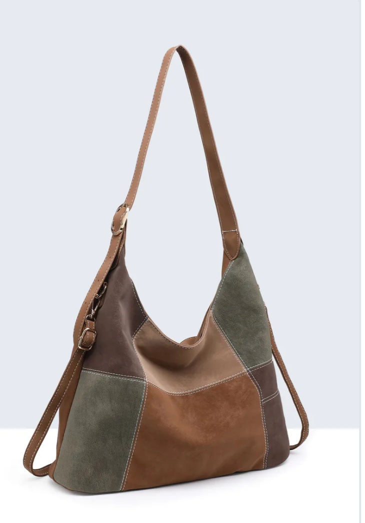 PATCH SHOULDER BAG