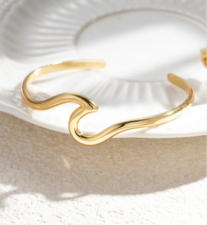STAINLESS STEEL BANGLE