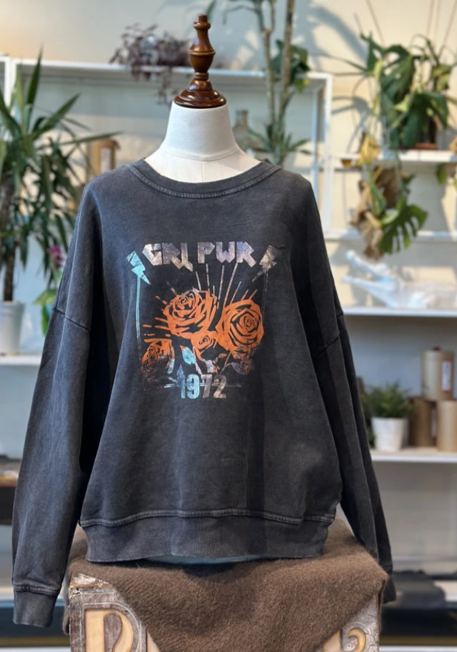 VINTAGE WASH GRAPHIC SWEATSHIRT- 10-16