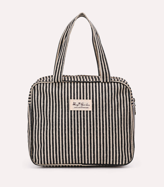STRIPE TOILETRY BAG - BLACK