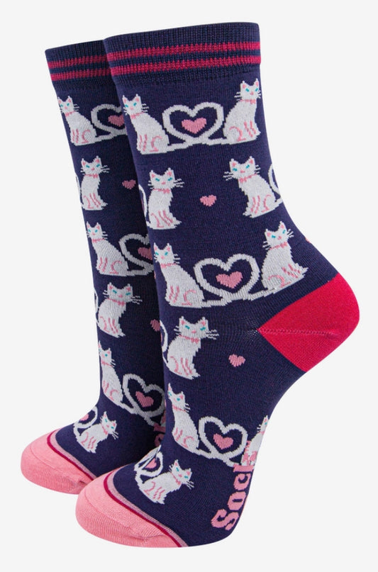 WOMEN’S CAT BAMBOO SOCKS