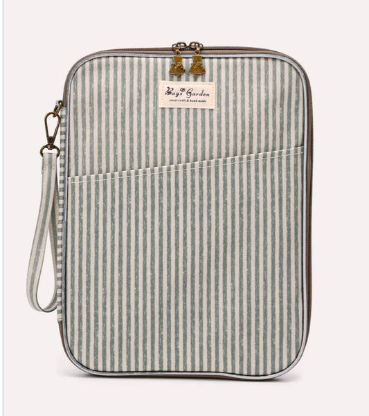 STRIPE TABLET POUCH - GREEN