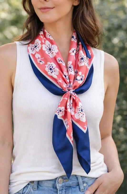 SATIN NECK SQUARE