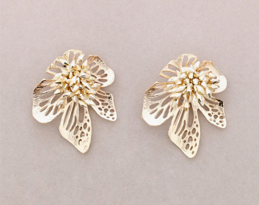 STATEMENT FLOWER EARRINGS
