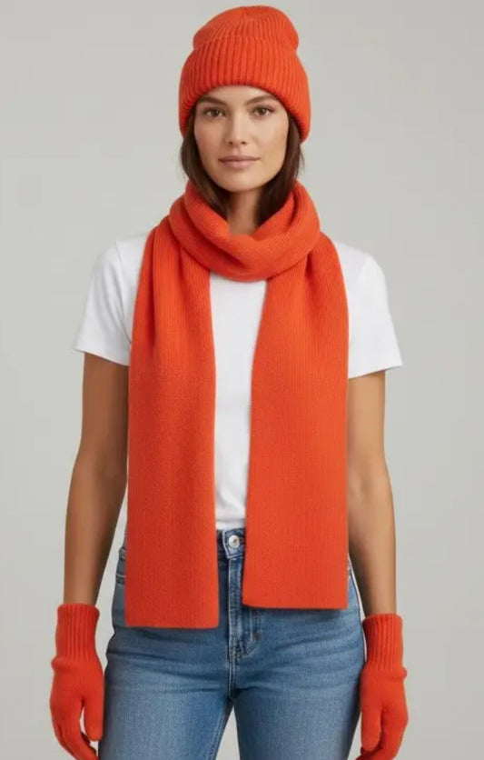 100% CASHMERE HAT SCARF & GLOVES SET IN XMAS BOX