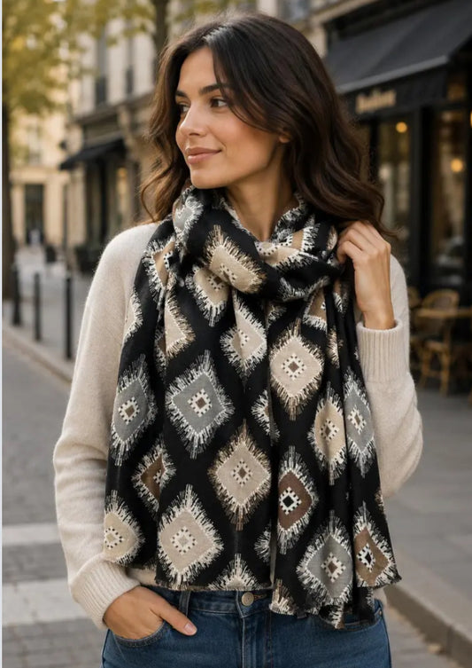 GEO PRINT SCARF