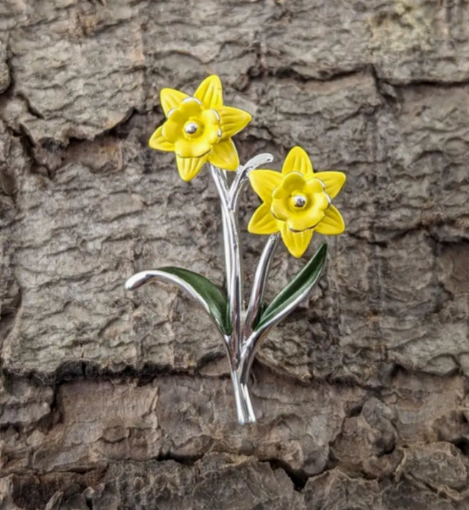 DAFFODIL SILVER PLATED HAND ENAMELLED BROOCH