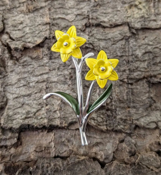 DAFFODIL SILVER PLATED HAND ENAMELLED BROOCH