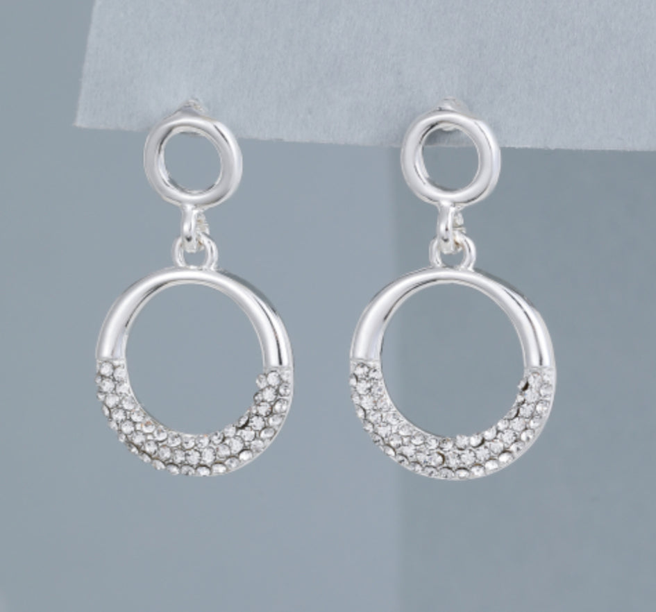 CRYSTAL CIRCLE STUD EARRINGS- SILVER