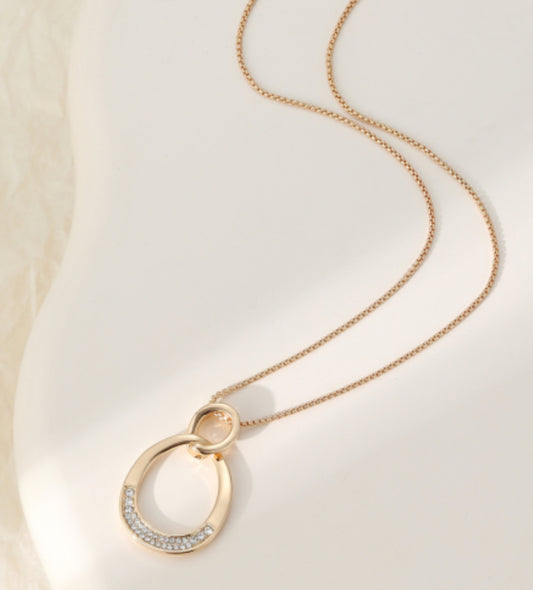 CRYSTAL PENDANT NECKLACE