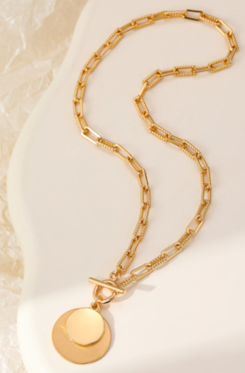 T-BAR DISC NECKLACE - GOLD