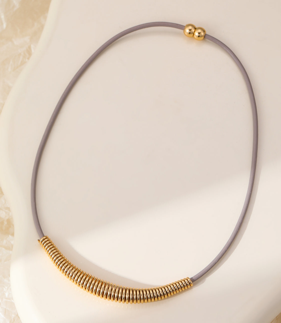 MAGNETIC NECKLACE - GOLD