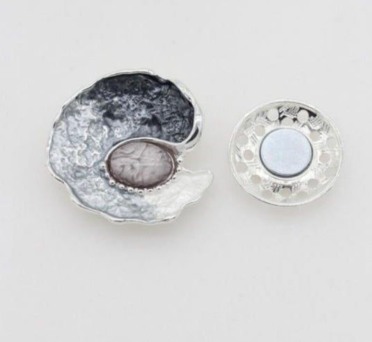 SILVER MAGNETIC BROOCH