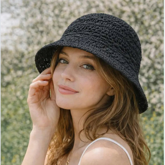CROCHET CLOCHE HAT - BLACK