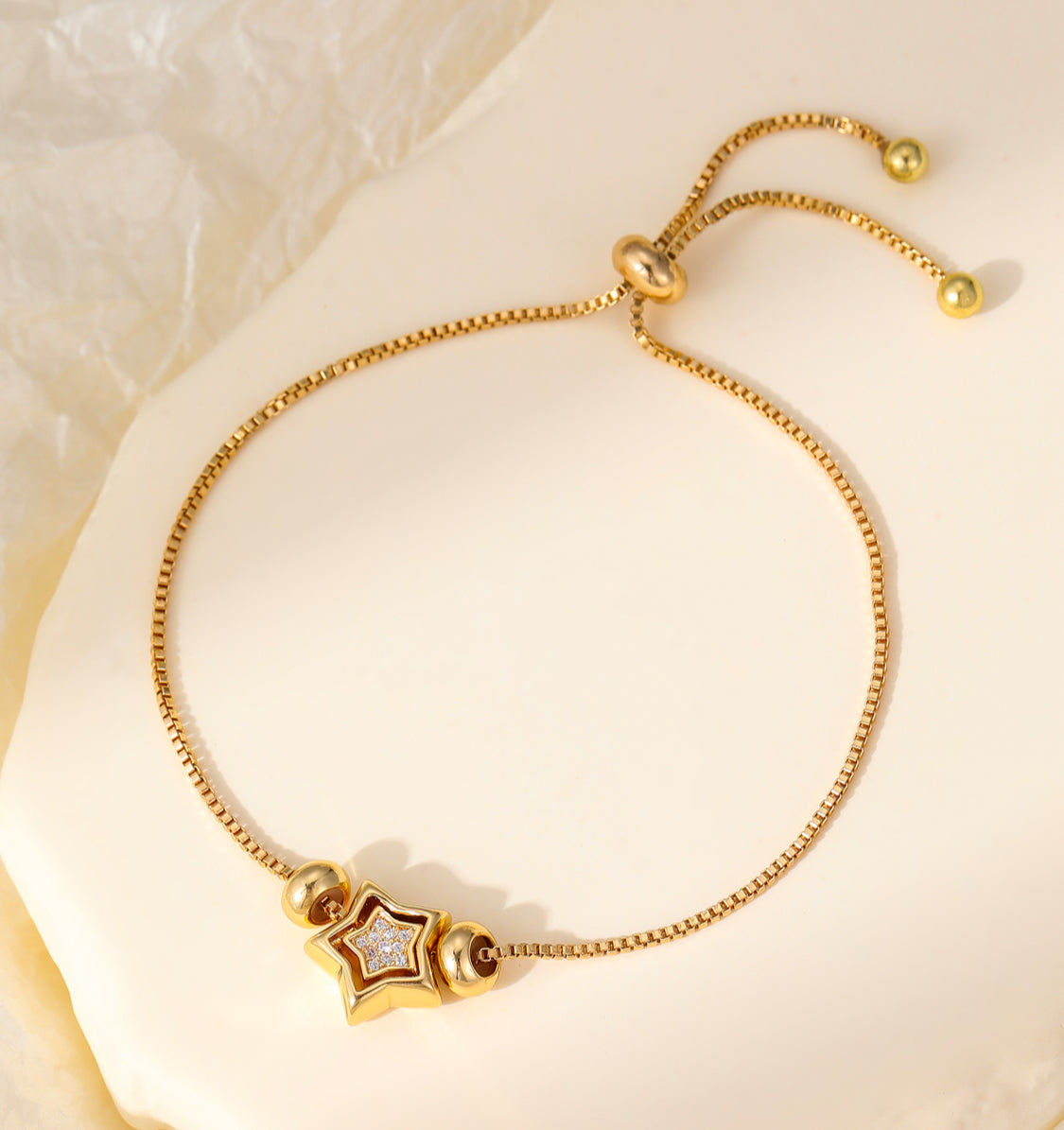 CRYSTAL STAR TOGGLE BRACELET - GOLD