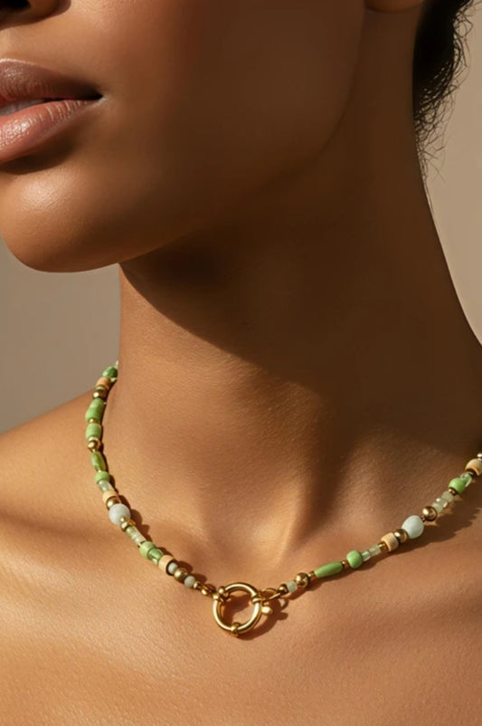 PEARL & STONE NECKLACE