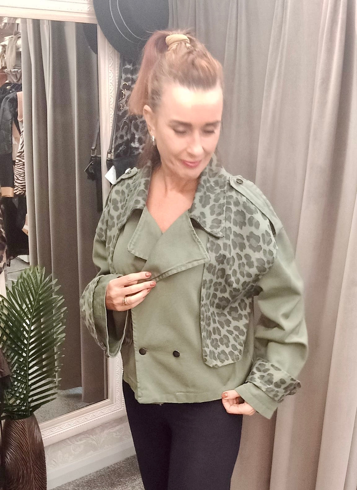 KHAKI ANIMAL PRINT JACKET - 100% COTTON - 8-neat 14