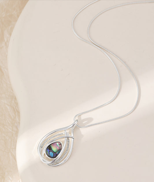 PENDANT DROP NECKLACE