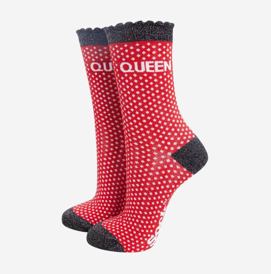QUEEN SOCKS