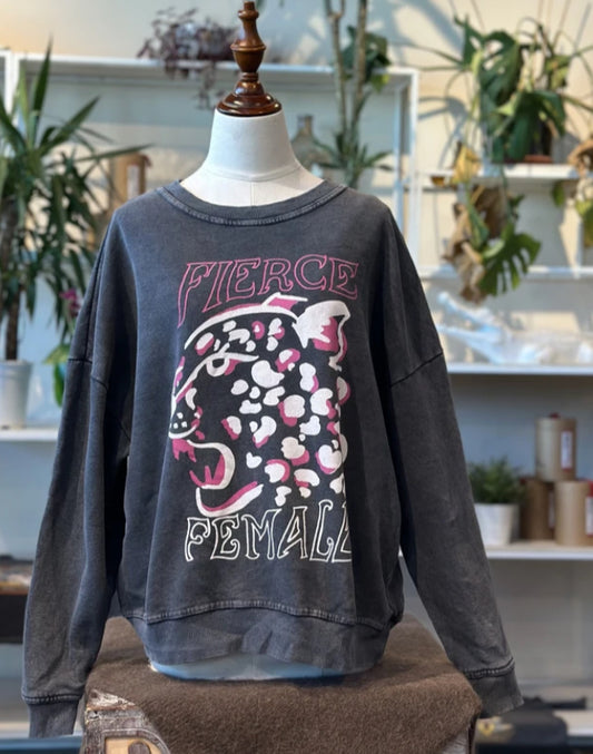 VINTAGE WASH GRAPHIC SWEATSHIRT-10-16
