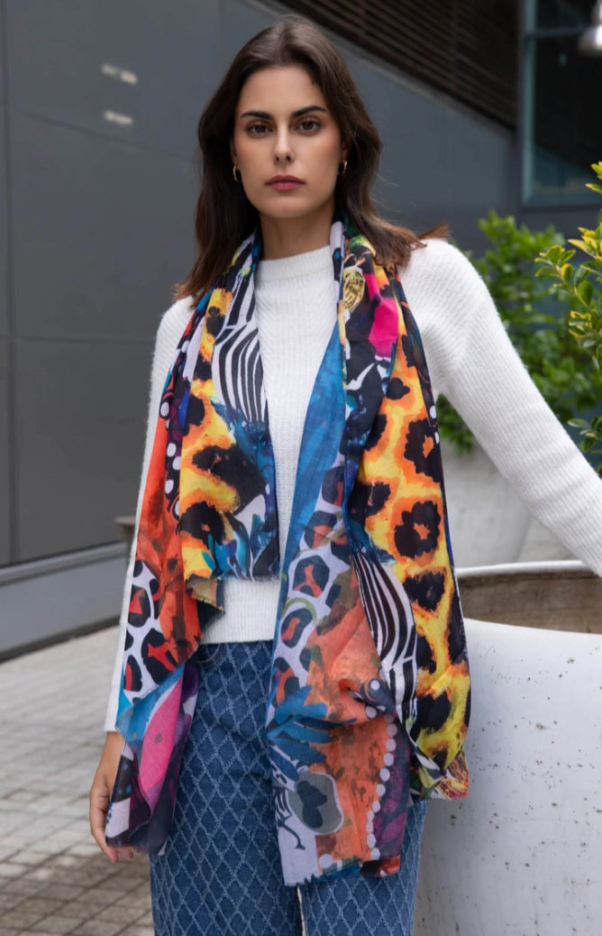 ANIMAL PRINT LIGHT SCARF