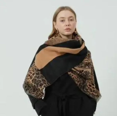 CAMEL ANIMAL PRINT COSY SCARF