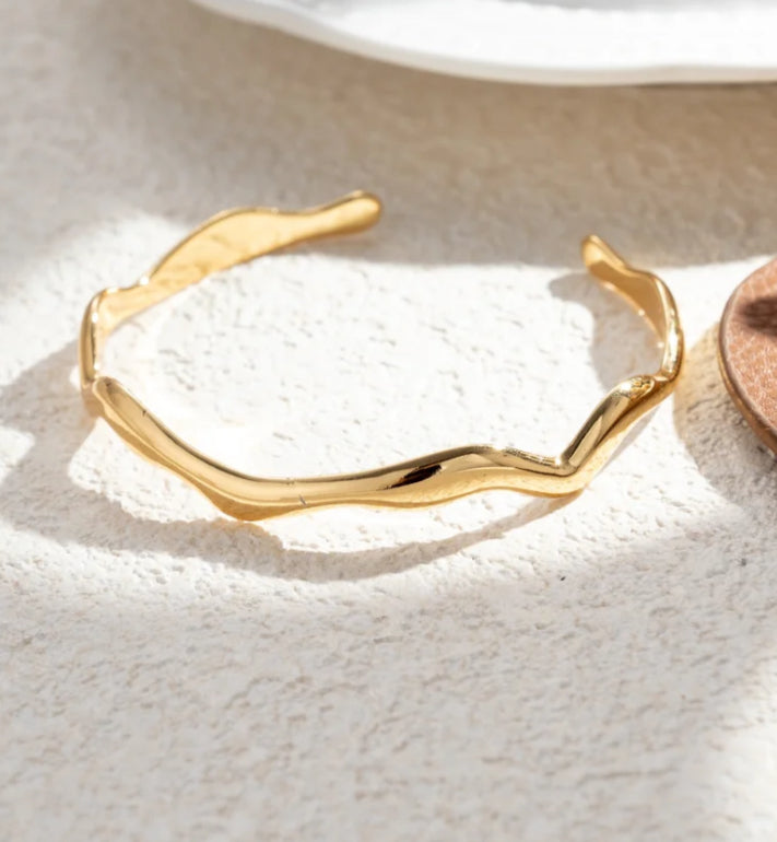 STAINLESS STEEL BANGLE