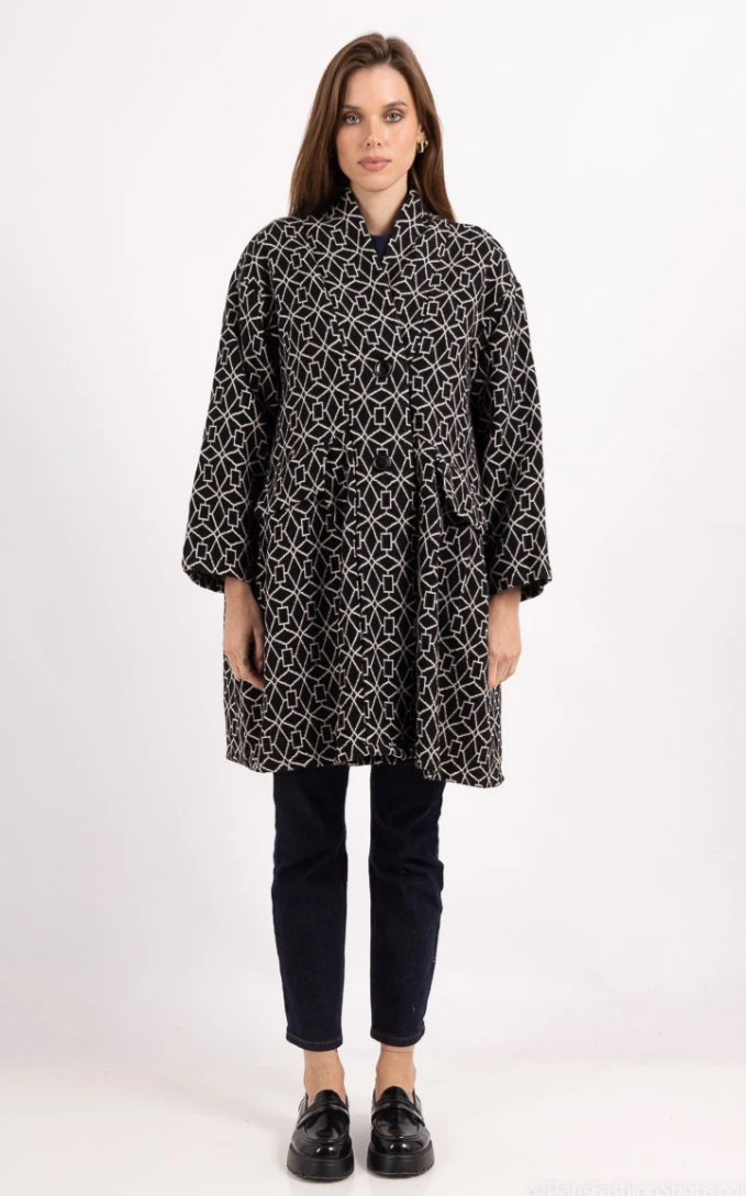 ABSTRACT PRINT SWING COAT - 10-14/16 - MONOCHROME